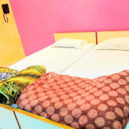 Shree Sai Paying Guest House Варанаси Экстерьер фото